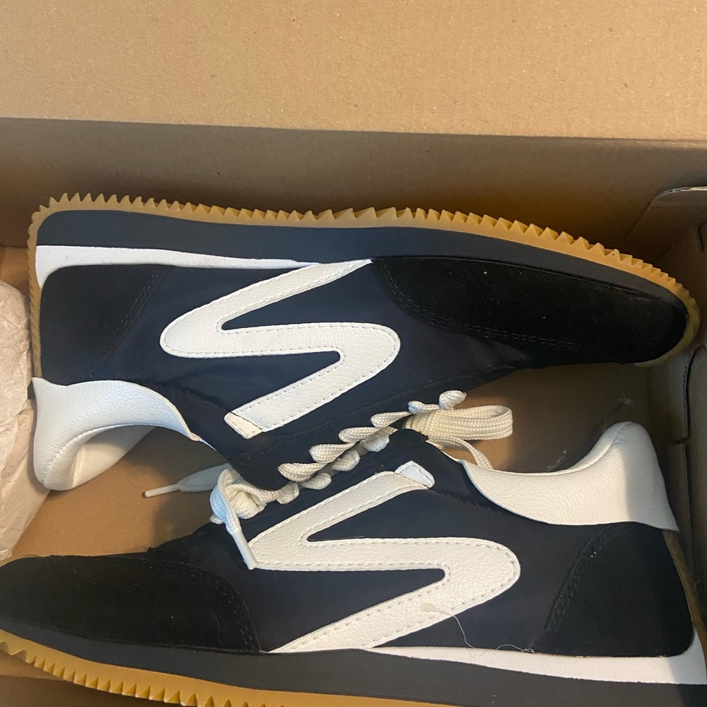 Steve Madden Black and White Sneakers with Gum Sole